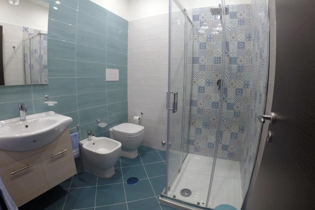 B&B Le Stanze Di Santa Chiara Νάπολη Εξωτερικό φωτογραφία