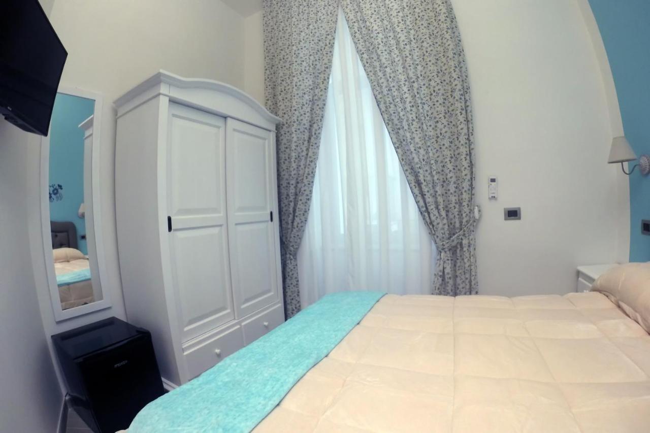 B&B Le Stanze Di Santa Chiara Νάπολη Εξωτερικό φωτογραφία