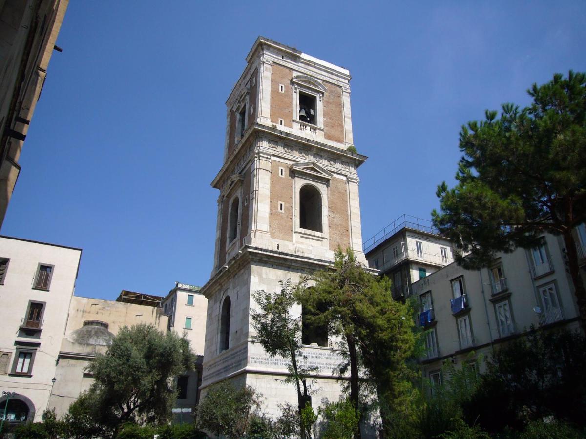 B&B Le Stanze Di Santa Chiara Νάπολη Εξωτερικό φωτογραφία