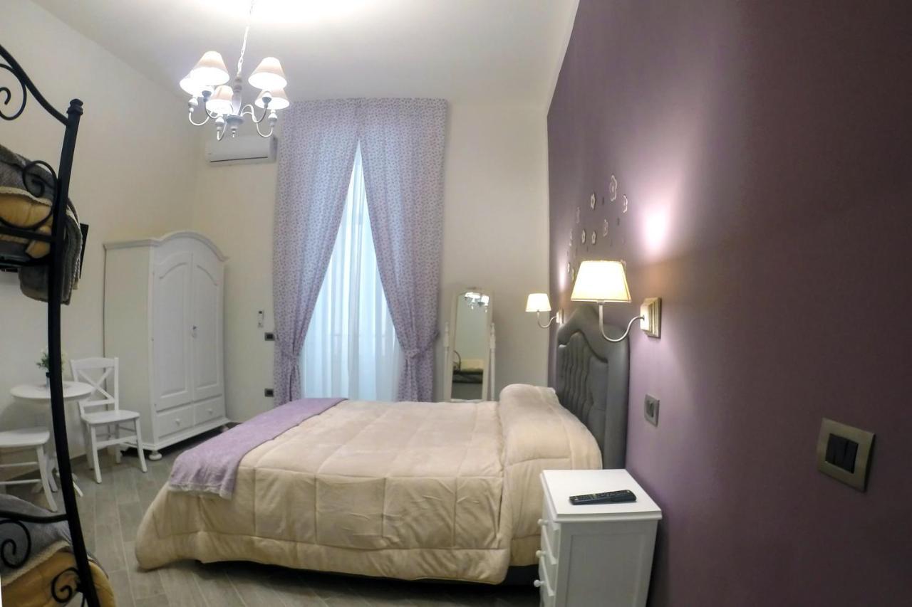 B&B Le Stanze Di Santa Chiara Νάπολη Εξωτερικό φωτογραφία