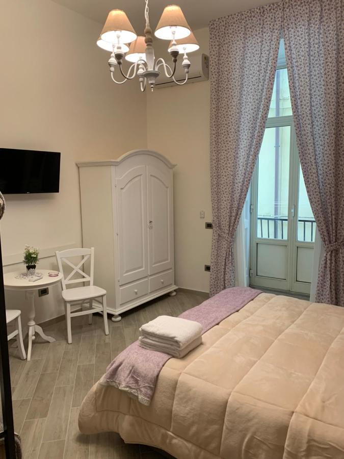 B&B Le Stanze Di Santa Chiara Νάπολη Εξωτερικό φωτογραφία