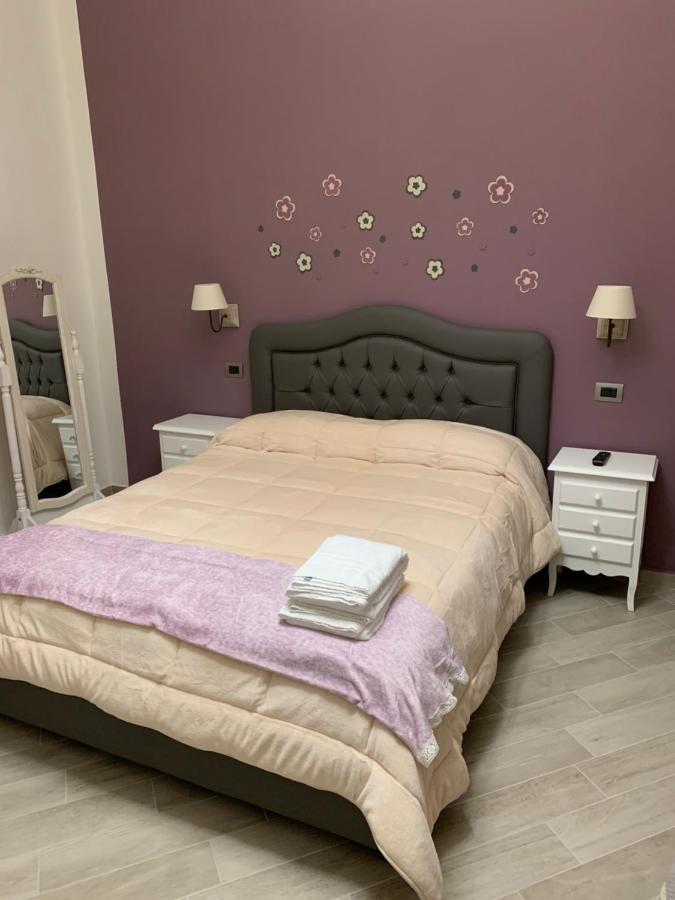 B&B Le Stanze Di Santa Chiara Νάπολη Εξωτερικό φωτογραφία